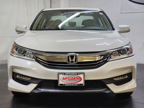 Used 2017 Honda Accord EX-L image 12