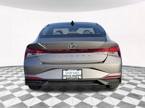 Certified 2023 Hyundai Elantra SEL w/ Convenience Package image 12