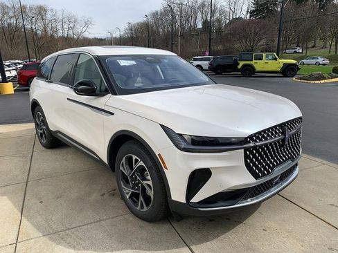 New 2026 Lincoln Nautilus Premier w/ Equipment Group 102A AWD/4WD image 15