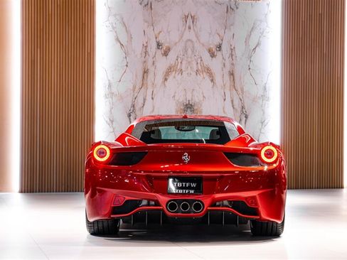 Used 2010 Ferrari 458 Italia Coupe RWD image 4