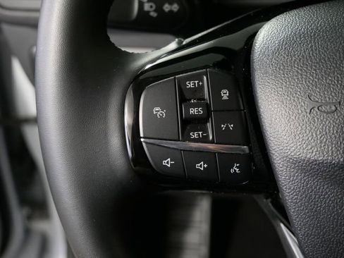 Certified 2025 Ford Escape Platinum AWD/4WD image 19