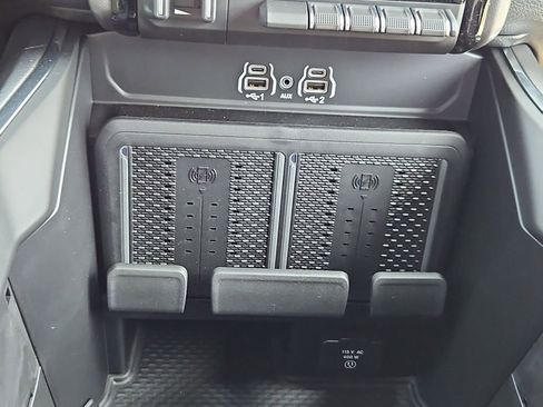 New 2026 RAM 2500 Laramie w/ Night Edition AWD/4WD image 26