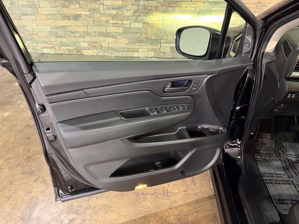 Used 2026 Honda Odyssey EX-L image 11