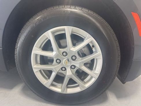 Used 2022 Chevrolet Equinox LT image 4