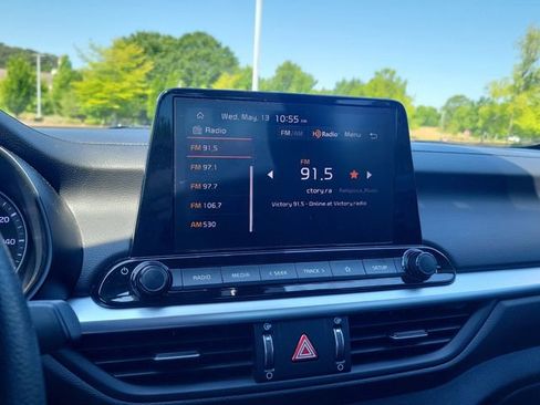 Used 2023 Kia Forte LXS w/ LXS Technology Package FWD image 18