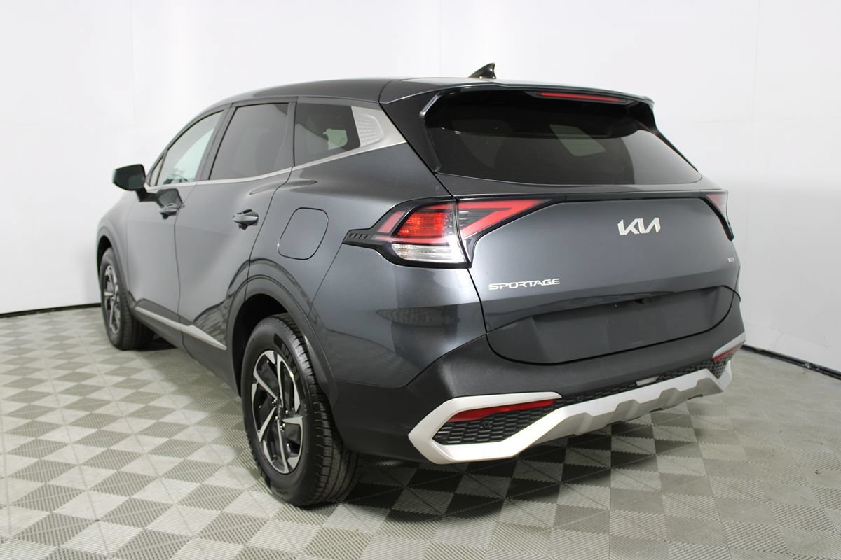 Used 2023 Kia Sportage LX AWD/4WD image 28