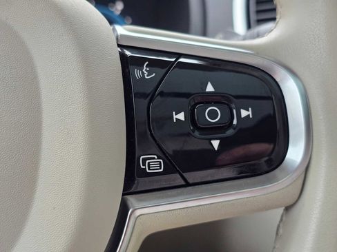 Certified 2024 Volvo XC90 T8 Plus image 32