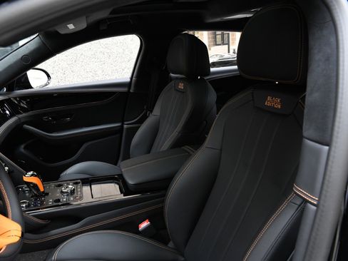 New 2025 Bentley Flying Spur Plug-In Hybrid image 9