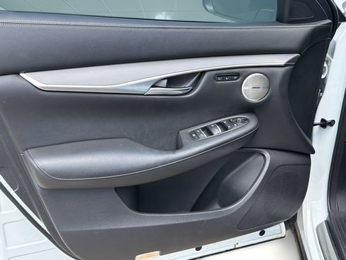 Used 2023 INFINITI QX50 Luxe FWD image 11