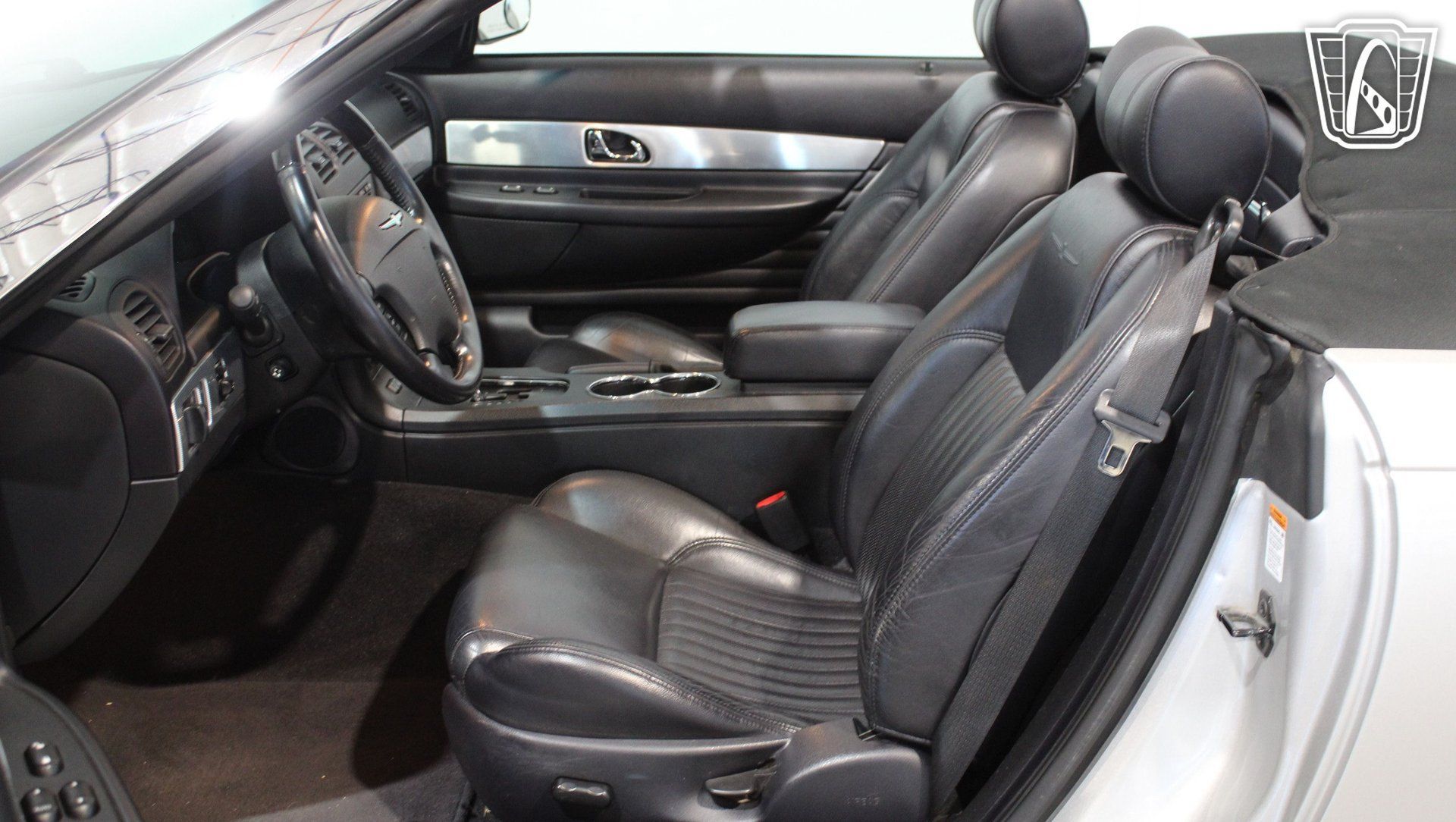 Used 2004 Ford Thunderbird RWD image 37