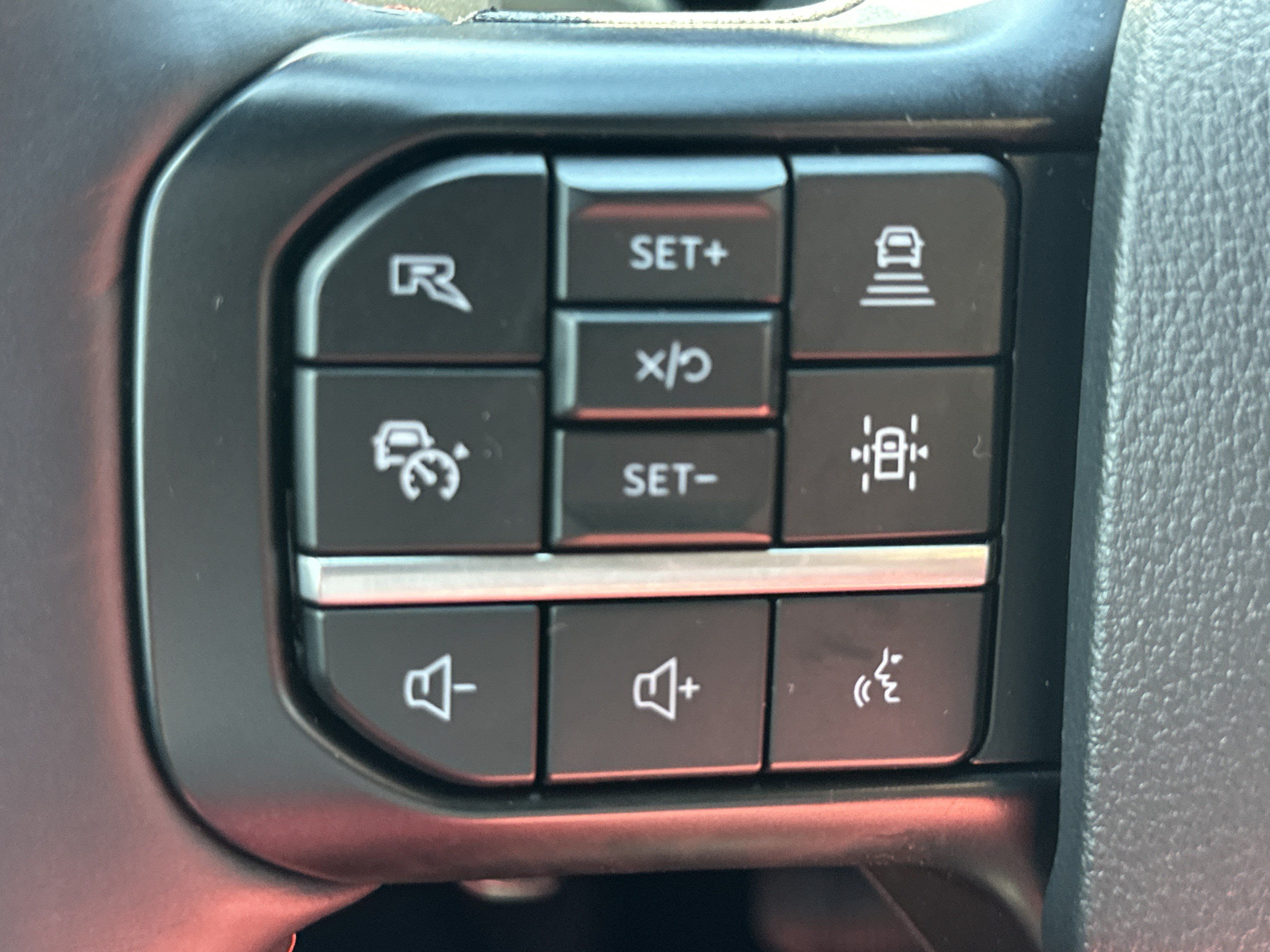 Used 2025 Ford F150 Raptor AWD/4WD image 25