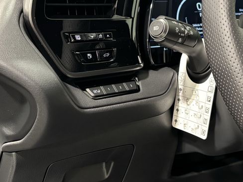 New 2026 Lexus TX 500h AWD image 17