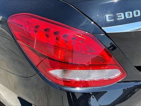 Used 2018 Mercedes-Benz C 300 Sedan image 34