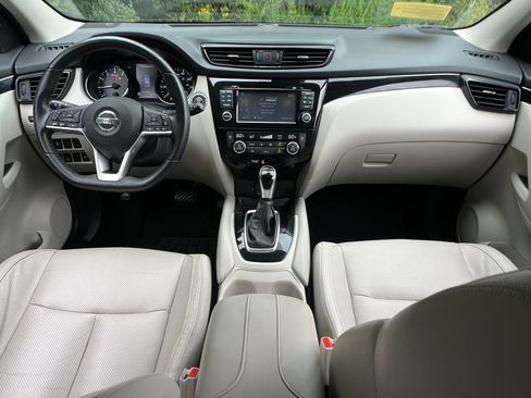Used 2018 Nissan Rogue Sport SL w/ SL Premium Package AWD/4WD image 13