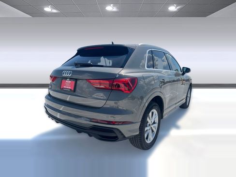 New 2025 Audi Q3 2.0T Premium image 9