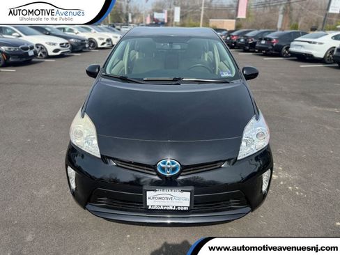 Used 2015 Toyota Prius Three image 1