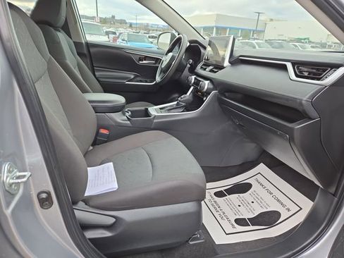 Used 2023 Toyota RAV4 XLE image 34