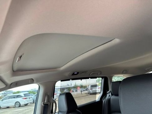 Used 2025 Honda Odyssey EX-L image 11