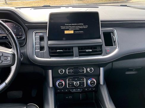 Used 2023 GMC Yukon SLT image 6