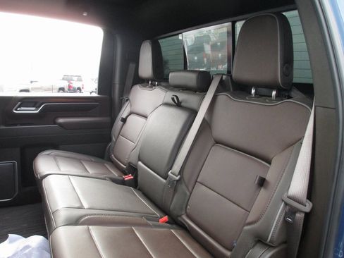 Used 2025 GMC Sierra 3500 Denali w/ Denali Reserve Package image 26