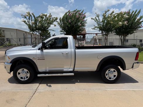 Used 2014 RAM 2500 SLT w/ Popular Equipment Group AWD/4WD image 45