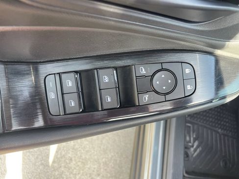 Certified 2024 Nissan Rogue S AWD/4WD image 22
