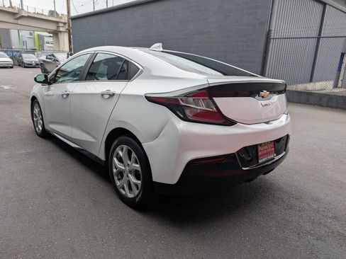Used 2017 Chevrolet Volt Premier w/ Driver Confidence II Package image 5