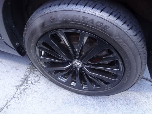 Used 2025 Toyota Highlander XSE AWD/4WD image 18