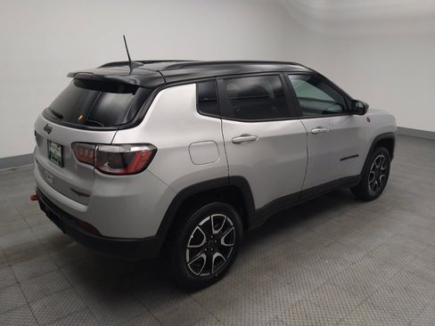 Used 2025 Jeep Compass Trailhawk w/ Trailer Tow Group AWD/4WD image 10