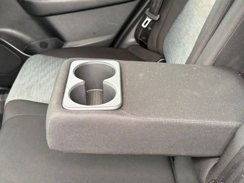 Used 2022 Nissan Rogue SV FWD image 14