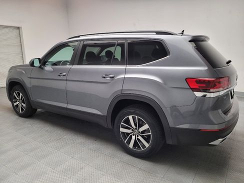 Used 2022 Volkswagen Atlas SE image 3
