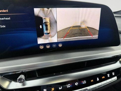 Used 2025 Cadillac Lyriq Luxury RWD image 12