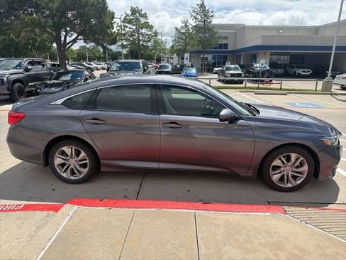 Used 2020 Honda Accord LX image 4