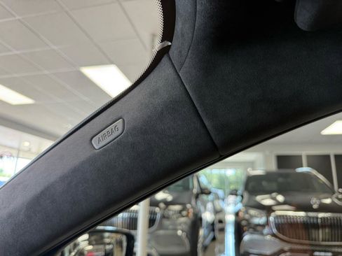 Used 2016 BMW 750i RWD image 33