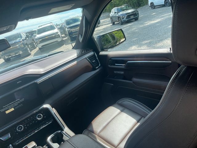 Used 2024 GMC Sierra 1500 Denali AWD/4WD image 22