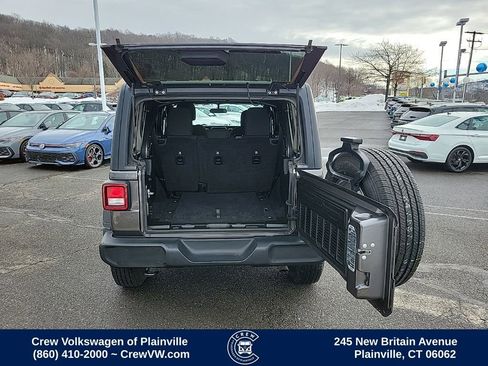 Used 2018 Jeep Wrangler Unlimited Sport S image 52
