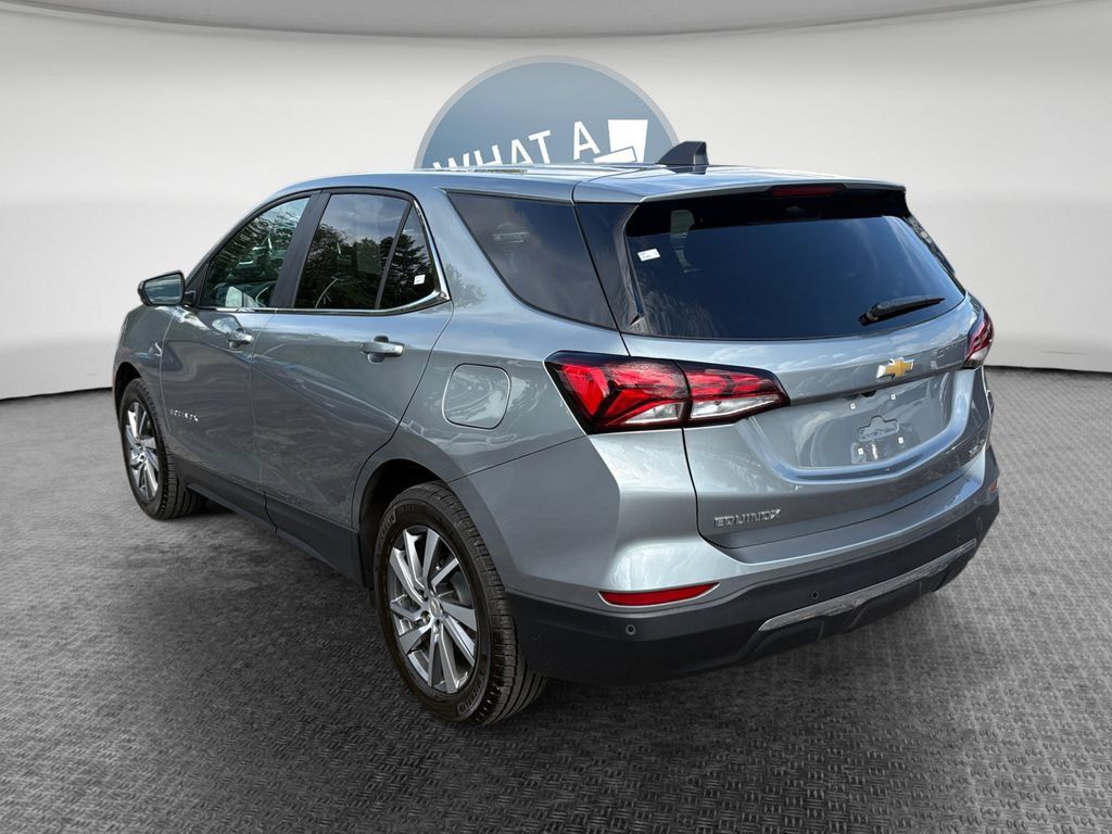 Used 2024 Chevrolet Equinox LT w/ LPO, Floor Liner Package AWD/4WD image 6
