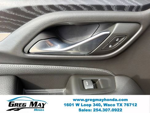 Used 2022 GMC Yukon Denali RWD image 23