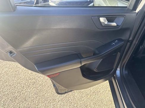 Used 2023 Ford Escape ST-Line image 17