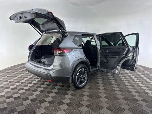 Certified 2026 Nissan Rogue SV w/ Cold Weather Package AWD/4WD image 14