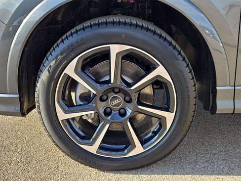 New 2025 Audi Q3 2.0T Premium Plus image 11