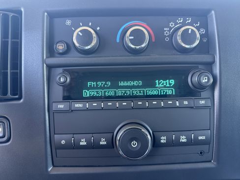 New 2025 GMC Savana 2500 w/ Driver Convenience Package image 22