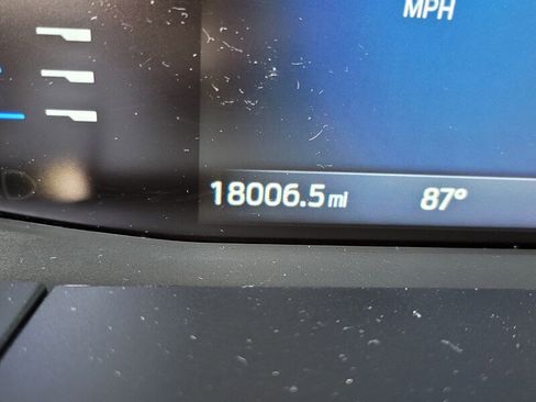 Used 2024 Ford Escape SE image 26