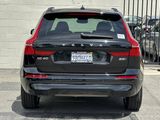 Used 2022 Volvo XC60 B5 Momentum image 5