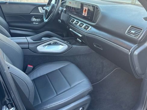 Used 2025 Mercedes-Benz GLE 350 4MATIC image 11