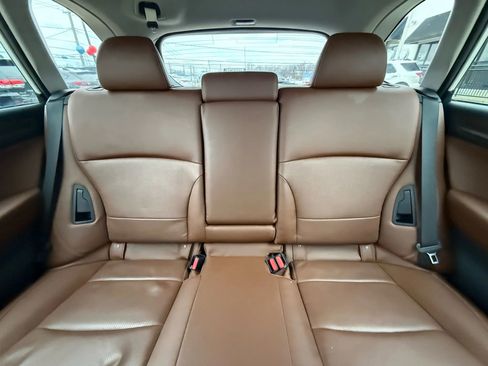 Used 2019 Subaru Outback 2.5i Touring image 38