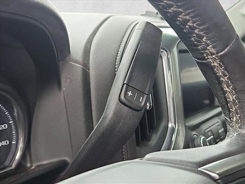 Used 2020 Chevrolet Silverado 1500 RST image 12