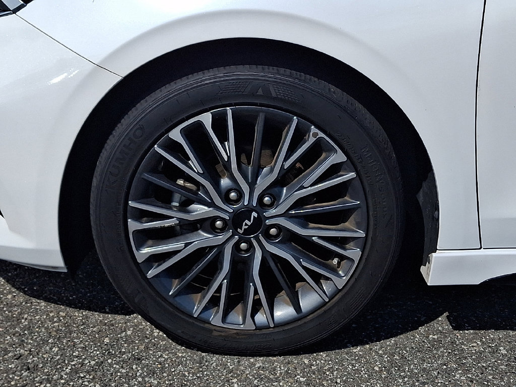 Certified 2023 Kia Forte GT-Line w/ GT-Line Technology Package FWD image 10