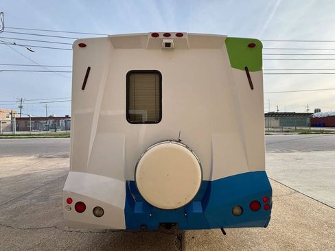 Used 2007 Ford E-450 and Econoline 450 RWD image 5