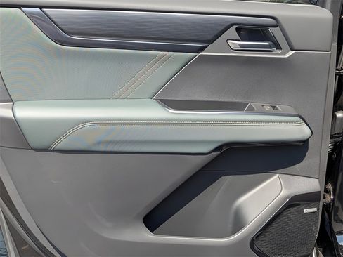 New 2026 GMC Acadia AT4 w/ Super Cruise Package image 12